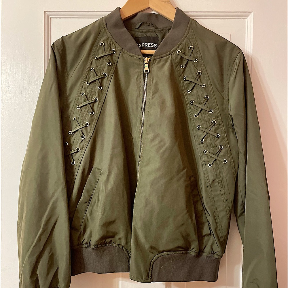 CLOSEOUT PRICE DROP Express great condition bomber jacket, Med